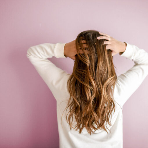 Відновлення волосся. Чому салонні процедури найчастіше набагато ефективніші за домашню терапію?