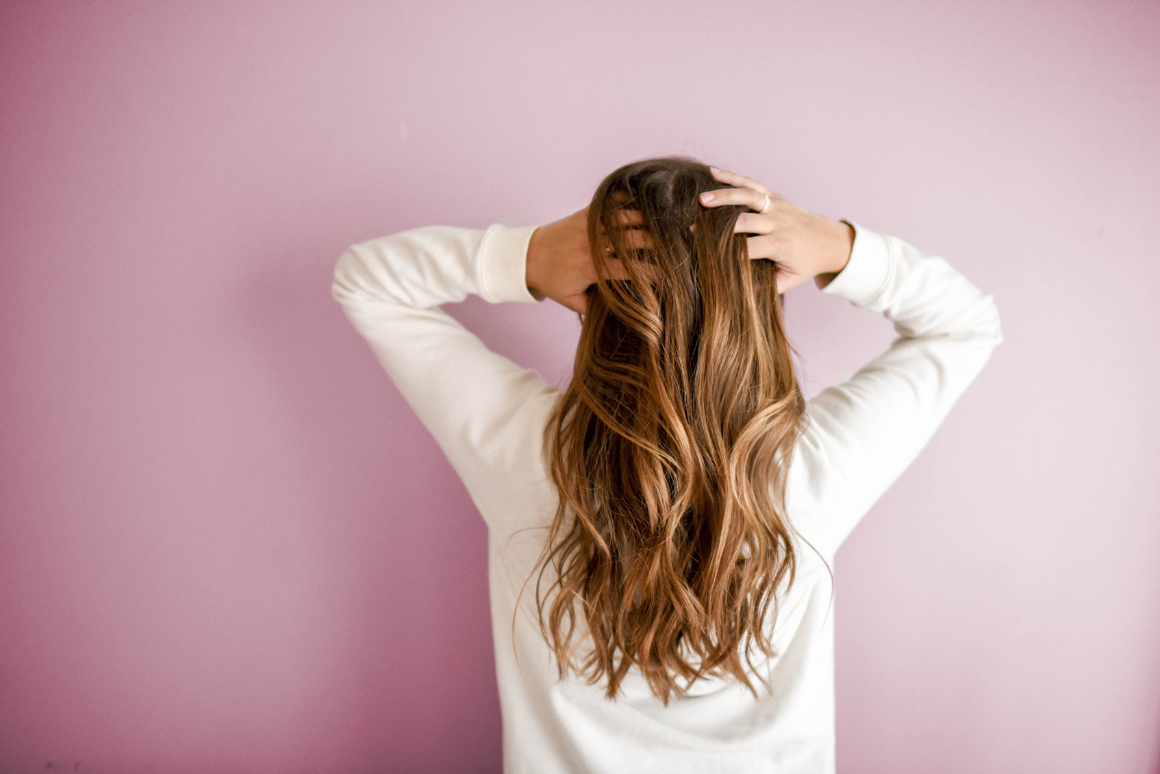 Відновлення волосся. Чому салонні процедури найчастіше набагато ефективніші за домашню терапію?